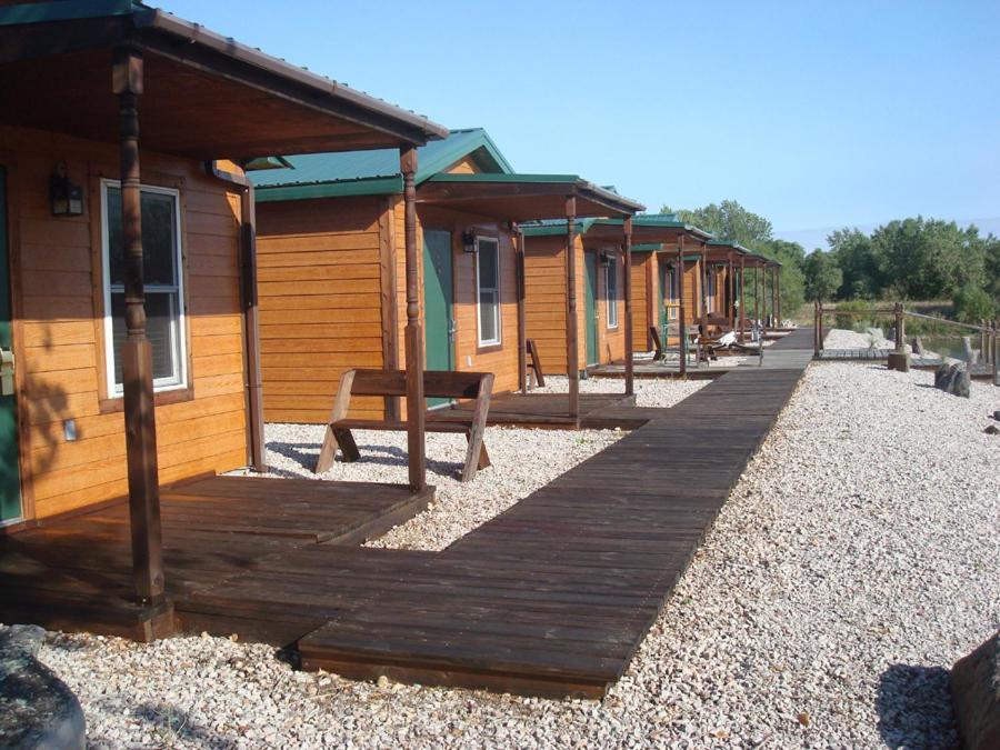 South Platte Cabins & Kennels Огаллала Экстерьер фото